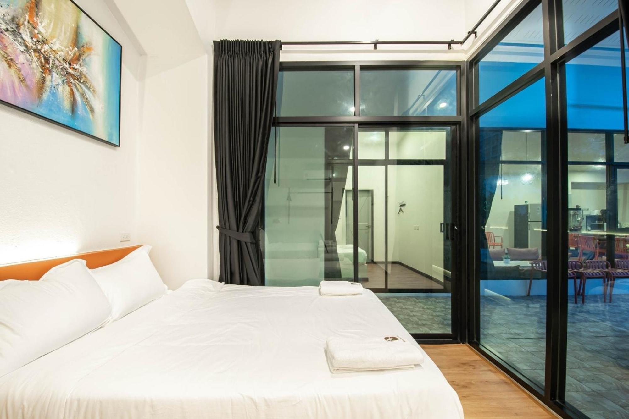 Madaguscar Private Pool Villa-Pattaya Pantai Jomtien Luaran gambar